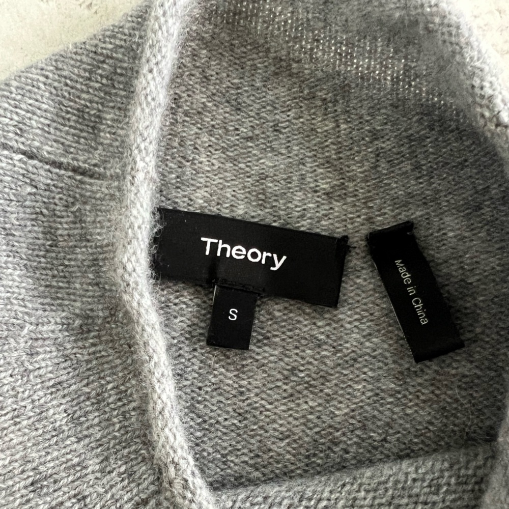 Theory Gray Long-Sleeve Dress - Picture 9 of 10